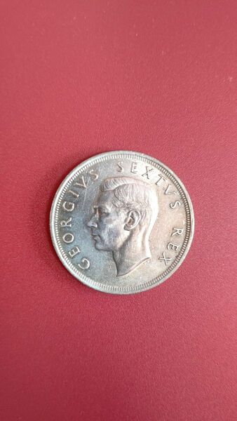 1952年 南ア ケープタウン発見300周年記念銀貨