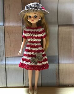 リカちゃん服　ドール服　ハンドメイドワンピース　手編み　22cmドール