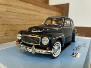 レア　Revell レベル 1/18 Volvo ボルボ PV544 ミニカー