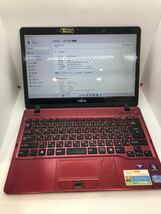 【ジャンク】FUJITSU LIFE BOOK SH54/E FMVS54ER ガーネットレッド 本体全体傷、塗装剥げありスクロールパッド故障 その他故障可能性あり_画像1