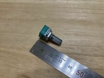 ボリューム　3ピン　B100KΩ　シャフト15mm 基盤取付　補修　修理　　送料120円　DIY_画像2