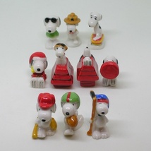 スヌーピー（Snoopy）のフェーヴ（フェーブ）／全10個／2011年／Vahiné社／ポースレン製／©UFS_画像1