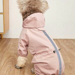 ラスト１点！新品未使用【Sサイズ】ワンちゃん用　レインコート ピンク 防水 犬服 ペット用品 レインウェア 夜間反射 フード付 雨