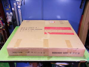 ■■【即決】LEDミラー （LED曇り止めミラー） 直径60cm YXDS-6060888 未使用現場引き上げ品！ （時計付き女優ミラー）