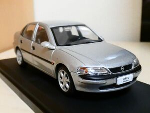 国産 名車コレクション 1/43 オペル OPEL ベクトラ 1995 シルバー アシェット 旧車 クラシックカー ミニカー ＴD