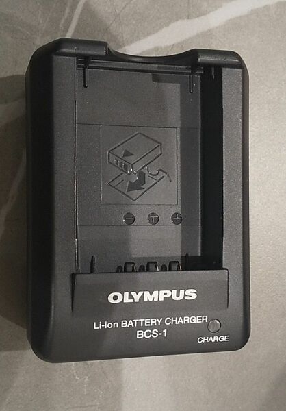 OLYMPUS バッテリーチャージャー　PS-BCS1