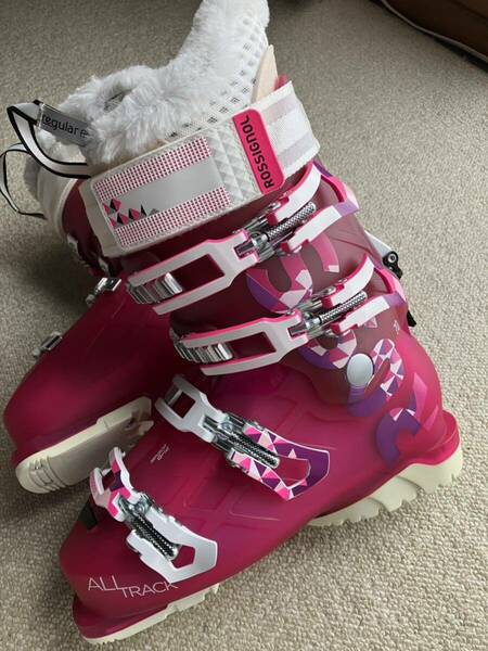 ROSSIGNOL ALL TRACK 24cm PINK 一度使用美品