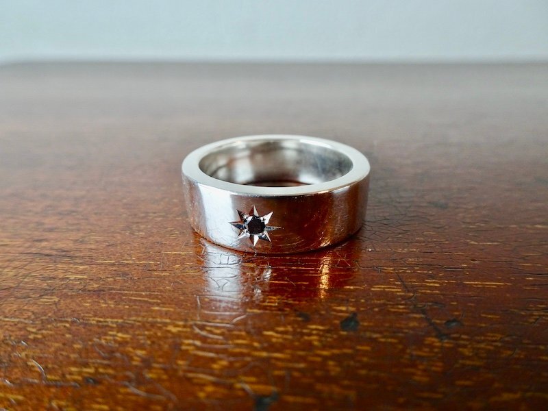 仁尾彫金『一つ星2.3mmブラックダイヤ, 幅7mm, 平打リング』ハンドメイド277, 指輪, シルバー, 13号~