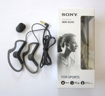 良好♪箱付き 即決あり★ SONY イヤホン MDR-AS210 (B) ブラック 耳掛け ジョギング ランニング スポーツ ステレオイヤーレシーバー ソニー_画像1