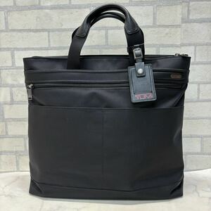 極美品 TUMI トゥミ トートバッグ ビジネスバッグ コンパニオントート 223119D4 メンズ バリスティックナイロン A4 PC ブラック 黒 