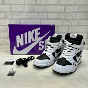 SUPREME × SB DUNK HIGH "BY ANY MEANS WHITE BLACK" DN3741-002 （ブラック/ホワイト/バーシティレッド）
