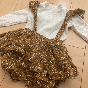 カットソー 袖メロー 可愛い 2枚セット 白 花柄 ブルマ ボトムス 長袖 ベビー服 juo mamaraku しまむら 