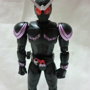 S.H.フィギュアーツ 仮面ライダーW ～仮面ライダージョーカー～の画像1