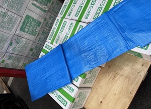 C2A【棚060322(250)】ブルーシート 5.4X7.2m 梱包紙雨濡れ品　