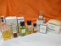 g_t U453 【香水まとめて】 CHANEL シャネル No.5 No.19 シャネル 7個＋サヴォンNo.19 中瓶 小瓶 残量多め ※未使用品含む ☆現状品☆_画像1