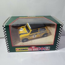 CORGI コーギー MINI MANIA 1/36「MIGHTY MINIS RACING 」と「MINI UNION JACK」2台セット 新品未使用 180_画像2