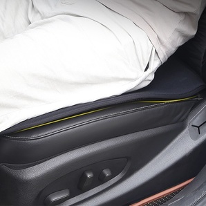 アウディ AUDI 車用 シートカバー シートクッション カーシートカバー 座布団滑り止め 前座席用2枚 座面クッション ポリエステルの表面の画像3