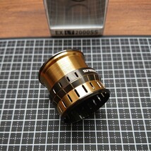 極美品 Daiwa ダイワ SLP WORKS SLPワークス スプール EX LT 2000SS 【ライトゲーム エリアトラウト ライトソルト等】 B_画像3