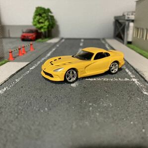 1/64 オートワールド ダッジ バイパー SRT 希少の画像1