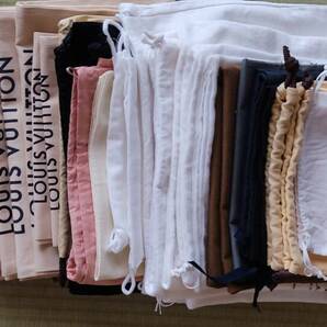 ブランド品保存袋、巾着袋、布袋、大小まとめ、大量、３５点 の画像1