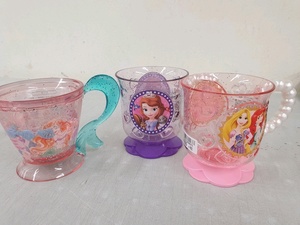 ＜新品＞＜未使用＞ ディズニープリンセスカップセット (3つ1セット) Disney princess cup set