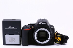 【ショット数2045回・超美品】ニコン Nikon D5600 ブラック ボディ #12266