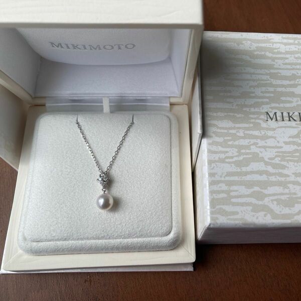 お値下げ中　MIKIMOTO K18WG ネックレス　真珠　ダイヤモンド