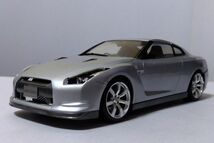 ★日産スカイライン　GT-R　R35　　　　1/24プラモデル完成品　メーカー不明★_画像8