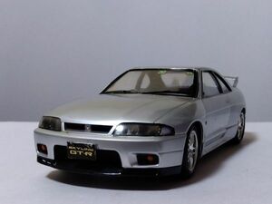 ★日産スカイライン　GT-R　Vスペック　R33　　　　1/24プラモデル完成品　メーカー不明★