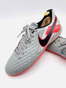 衝撃プライス！【入手困難最強モデル！】天然皮革使用！【NIKE レジェンド8アカデミーTF】上質トレーニングシューズ/灰赤黒/jp27.5cm