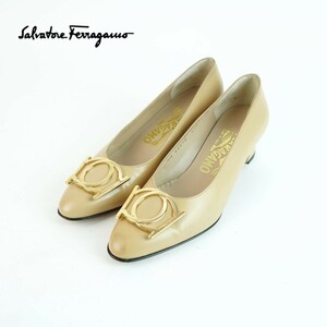 Salvatore Ferragamo サルヴァトーレフェラガモ 4 1/2 22.0 パンプス イタリア製 ヒール ゴールド金具 レザー ベージュ 袋付き/NC42