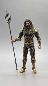 MAFEX 061 アクアマン ジャスティス・リーグ AQUAMAN JUSTICE LEAGUE フィギュア マフェックス メディコム・トイ 中古