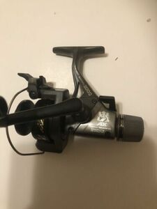 Shimano AX 200Q Quickfire 2 Fighting Drag Spinning Fishing Reel USED 海外 即決