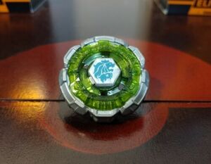 Fang Leone 130W2D Hasbro Metal Fury Beyblade Top 海外 即決