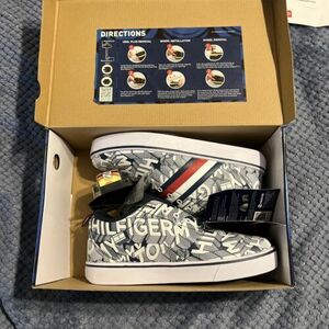 新品 ヒーリーズ x Tommy Hilfiger Pro 20 TH メンズ Size 9 Shoes Graphic Print Logo NWB 海外 即決