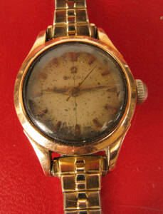 CLASSY OMEGA GOLD TOP AND LUGS WOMENS WATCH NICE DAINTY LOOK NEEDS WORK !! 海外 即決