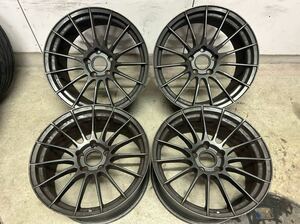 エンケイ RS05RR 18インチ 8.5J +35 9.5J +35 PCD120 4本 ENKEI Racing R Matte Dark Gunmetallic ガンメタ BMWに装着 軽量