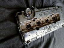 ホンダ シビック タイプR インテグラ　純正 B型エンジンヘッドカバー タイプR DC2 DB8 EK9等 オイルキャプ新品 メッキ剥がれ_画像3