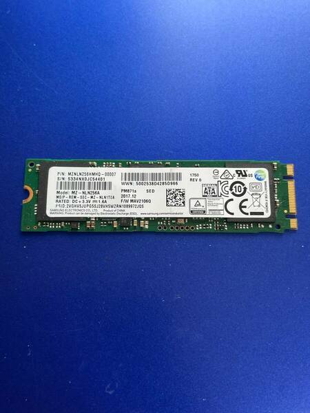 SAMSUNG、SSD、SATA、256GB、PM871a、MZNLN256HMHQ-00007、S334NX0JC54401