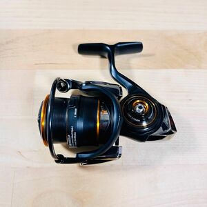 美品 DAIWA 21プレッソ LT2000SS-P 訳あり ハンドル無し