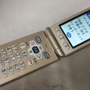 D4993 docomo SIMフリー らくらくホン F-02J FUJITSU 4Gガラホ 簡易確認&簡易清掃&初期化OK 判定○ WebにてSIMロック解除手続受付済み