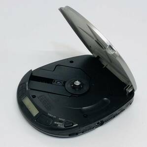 ●動作品 パナソニック SL-S130 ポータブルCDプレーヤー Panasonic シルバー PORTABLE CD PLAYER オーディオ 音響機器 S-XBS S2857の画像3