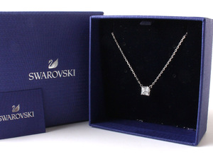 N15878 新品未使用 SWAROVSKI スワロフスキー スクエアトップ ネックレス 箱付 シルバー×クリア ペンダント Attract necklace アトラクト