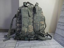 V91 極上品！◆MOLLE 2 MODULAR LIGHTWEIGHT アサルトパック◆米軍◆アウトドア！キャンプ！サバゲー！_画像2