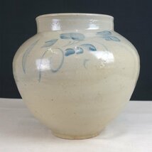 整理品 蔵壷◆『李朝 白磁 染付 草花文様 壺』 1点 高さ23cm 花器 花入れ 陶芸 陶磁器 朝鮮美術 韓国 伝統工芸_画像3