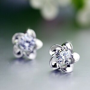[ re-arrival!! free shipping!! now only 1 jpy start!!] silver 925 stamp / brilliant flower earrings WH C*B