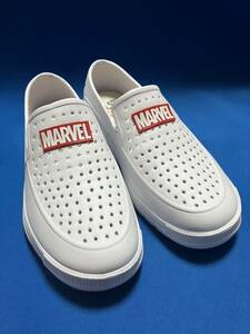 MARVEL デッキシューズ　25.5cm