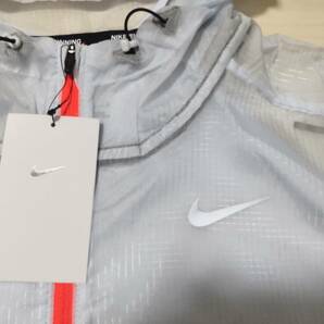 ★新品 ナイキ NIKE ランニングジャケット ★反射素材 ★軽量 ★パッカブル ★Lサイズの画像5