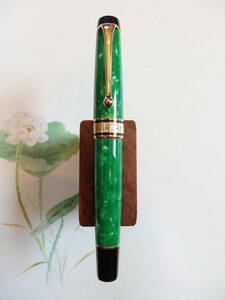 *[ beautiful . goods ]Aurora Aurora limitation fountain pen Prima beige la pen .:18K750 solid Gold F