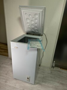 即納　縦型冷凍庫　66L 送料2500円 東京池袋 冷凍ストッカー 上開き